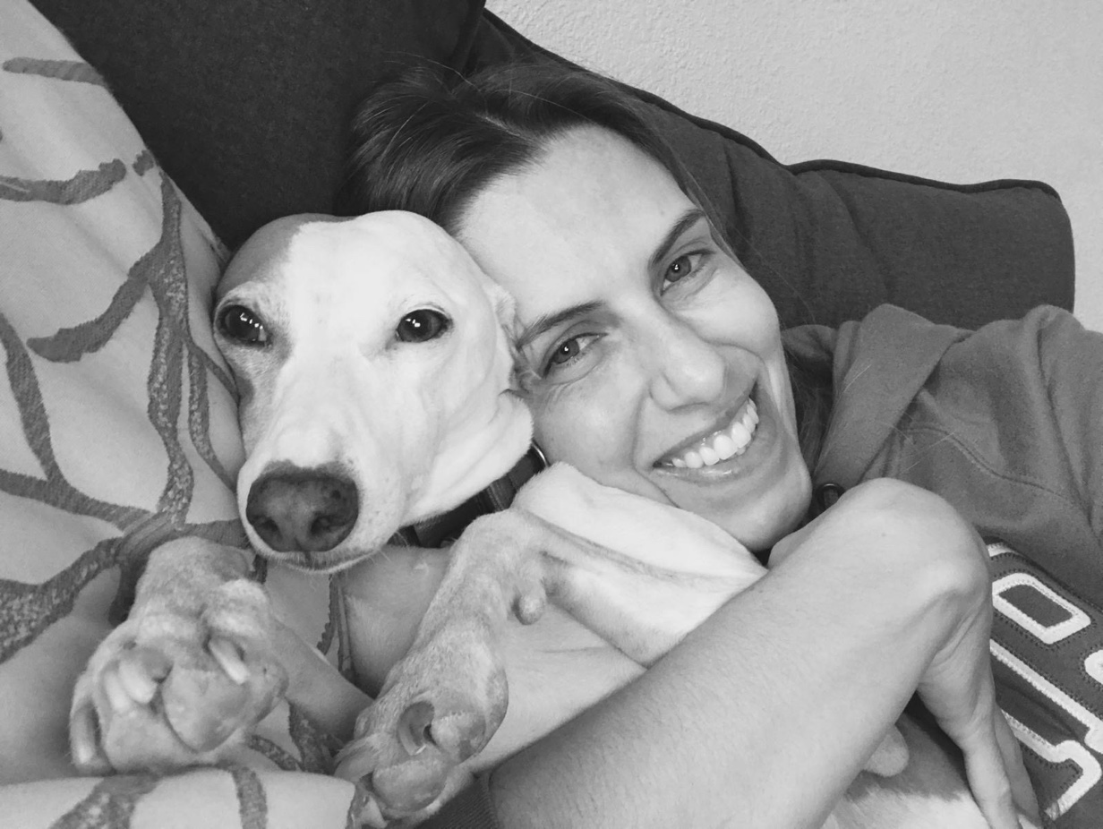 Mae cuddle black and white